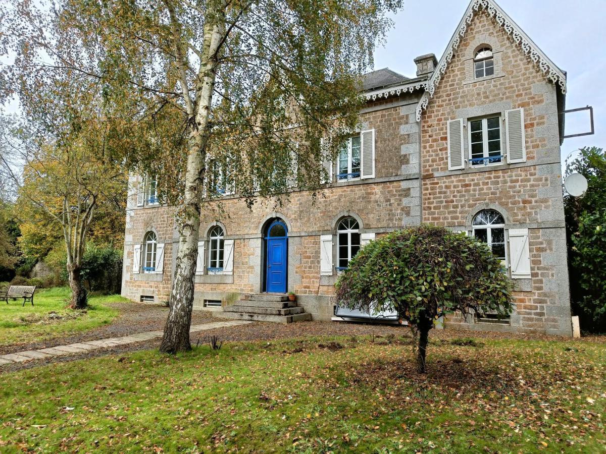 Maison La Motte With Bicycle Parking Saint-Hilaire-du-Harcouët エクステリア 写真