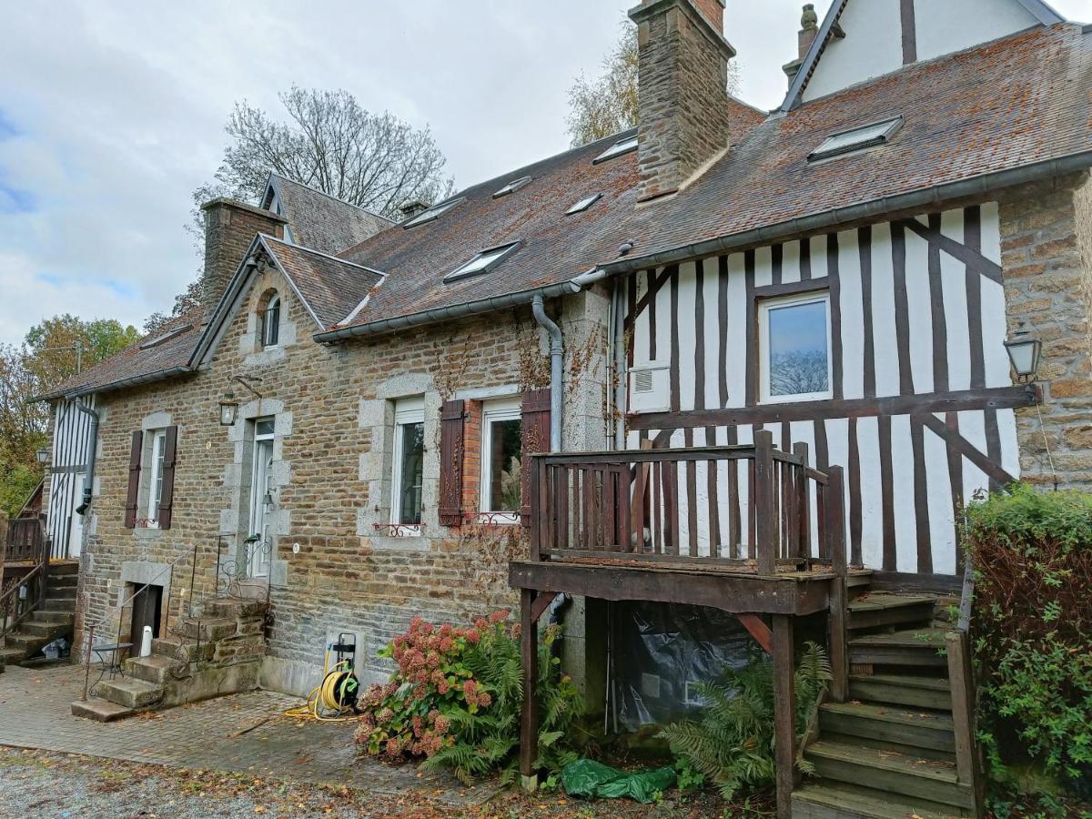 Maison La Motte With Bicycle Parking Saint-Hilaire-du-Harcouët エクステリア 写真